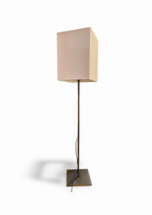 Lampe fer à béton