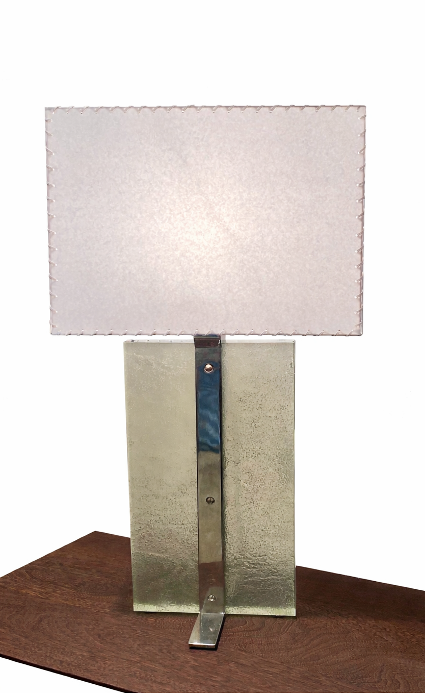 Grande lampe moderniste